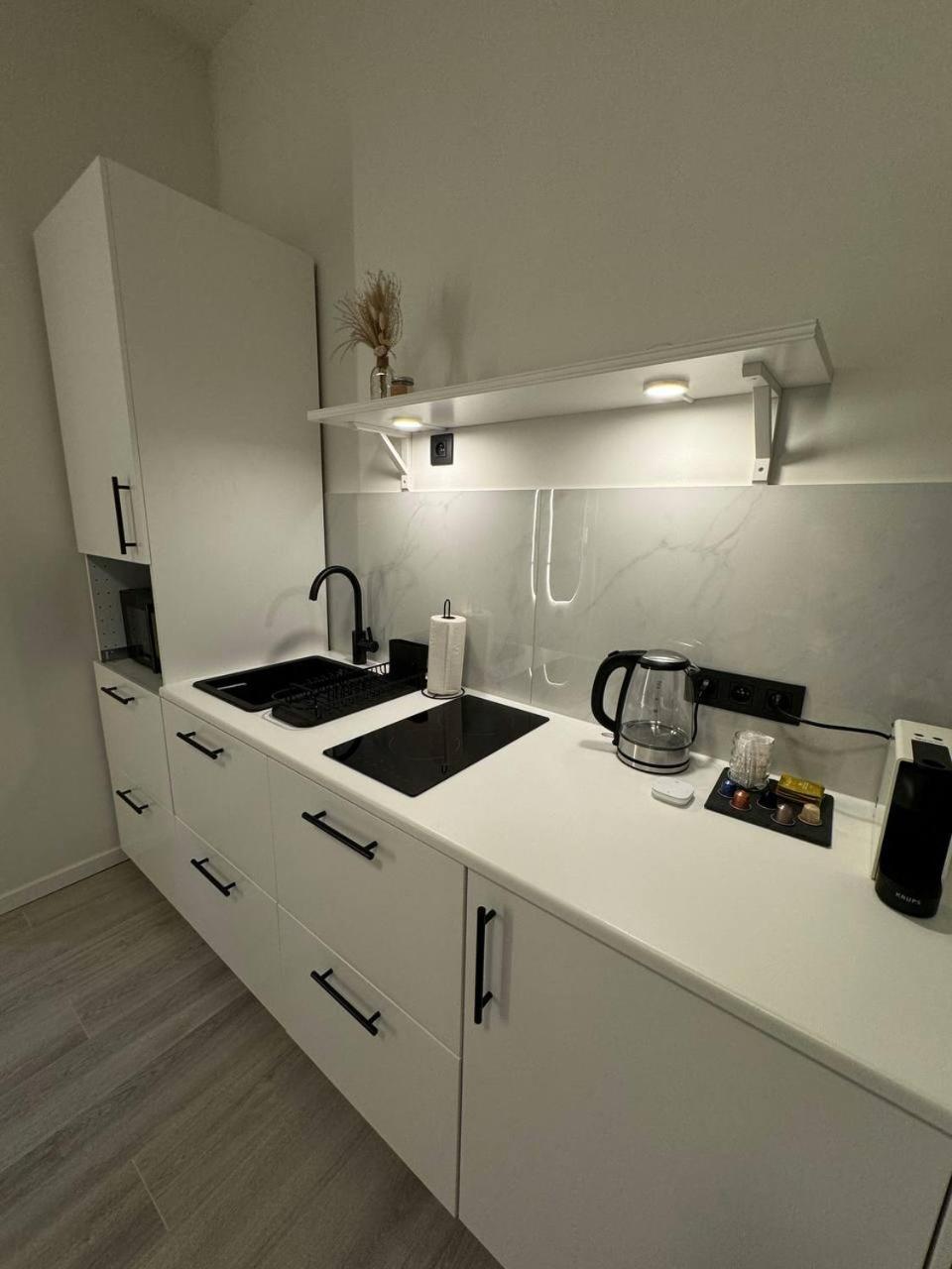 Studio A Ixelles - Viaduc بروكسل المظهر الخارجي الصورة